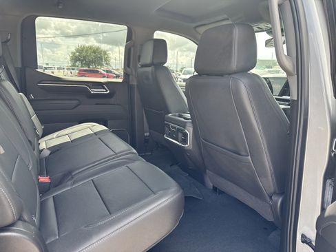 Used 2025 GMC Sierra 1500 SLT w/ SLT Premium Plus Package RWD image 13