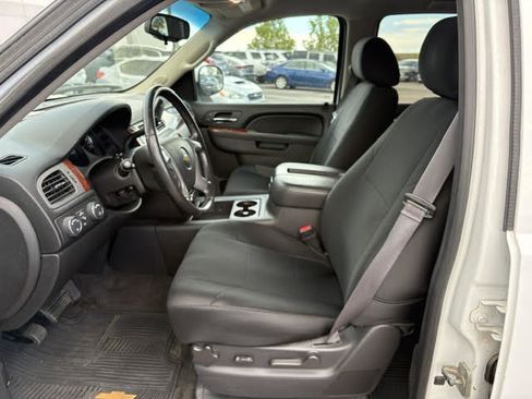 Used 2013 Chevrolet Suburban LT AWD/4WD image 24