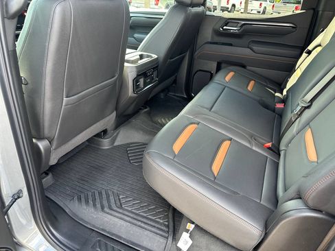 Used 2025 GMC Sierra 1500 AT4 w/ AT4 Premium Package AWD/4WD image 39