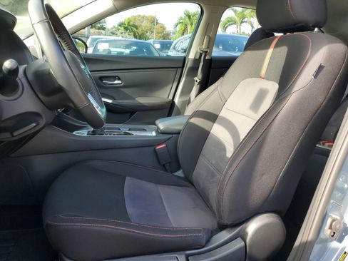 Used 2024 Nissan Sentra SR FWD image 19