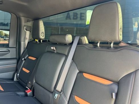 Used 2025 GMC Sierra 2500 AT4 AWD/4WD image 23