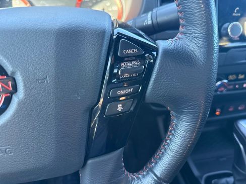 Used 2022 Nissan Frontier PRO-4X w/ Technology Package image 24
