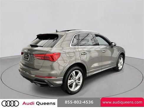 Certified 2022 Audi Q3 2.0T Premium w/ Convenience Package image 2