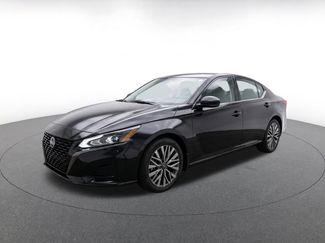 Used 2025 Nissan Altima 2.5 SV FWD video 2