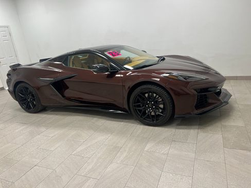 Used 2023 Chevrolet Corvette Z06 image 5