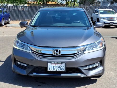 Used 2016 Honda Accord EX image 2