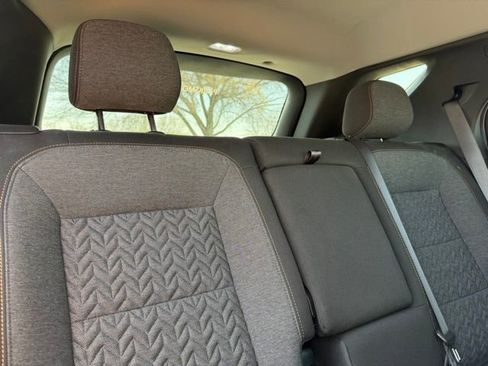 Used 2023 Chevrolet Equinox LT image 13