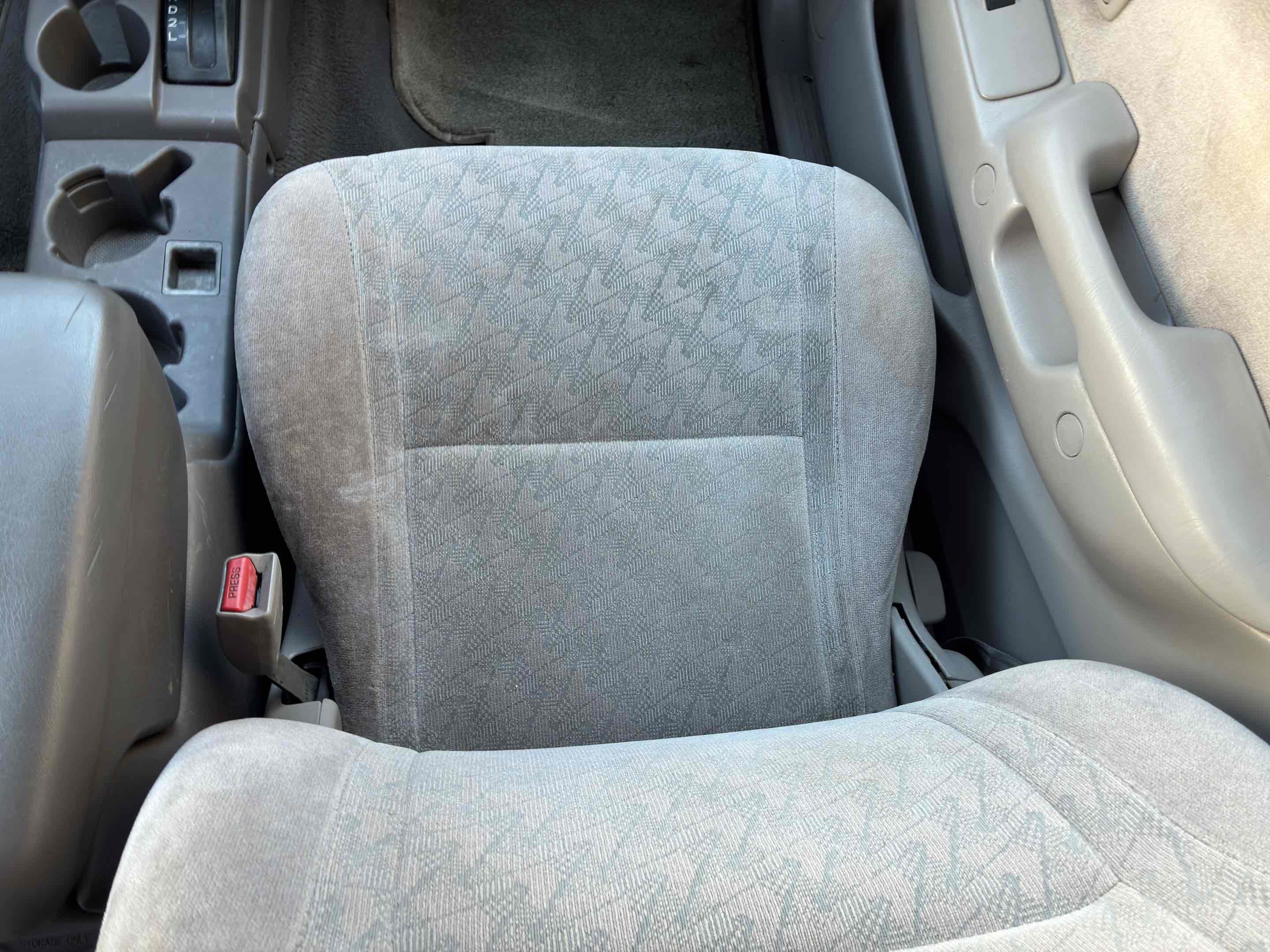 Used 2001 Toyota Tacoma PreRunner RWD image 39