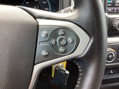 Used 2017 Chevrolet Colorado LT RWD image 6