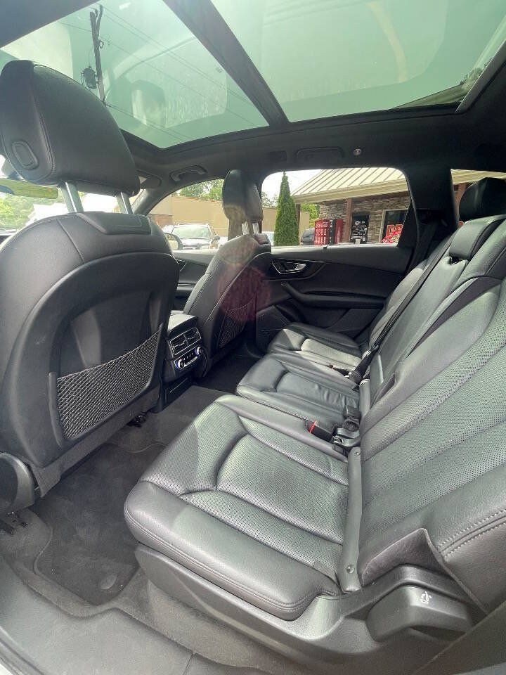 Used 2017 Audi Q7 3.0T Prestige AWD/4WD image 14