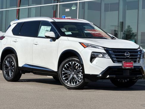 New 2026 Nissan Rogue Platinum w/ Tech Package AWD/4WD image 2
