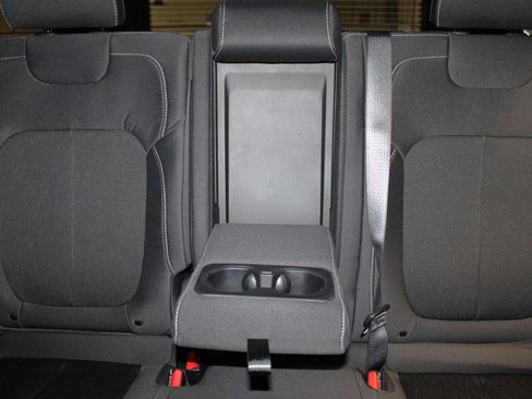 New 2025 Jeep Grand Cherokee Laredo X w/ Luxury Tech Group I image 27