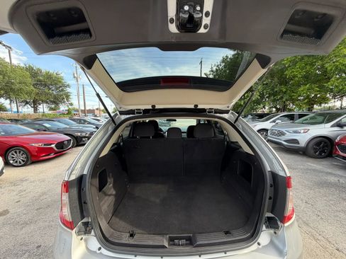 Used 2012 Ford Edge SE FWD image 9
