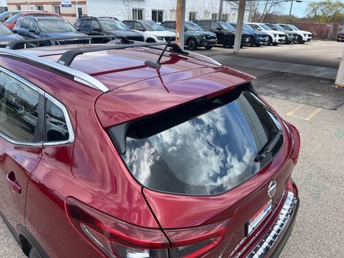 Certified 2021 Nissan Rogue Sport SV image 38