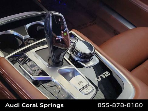 Used 2018 BMW M760i xDrive image 17