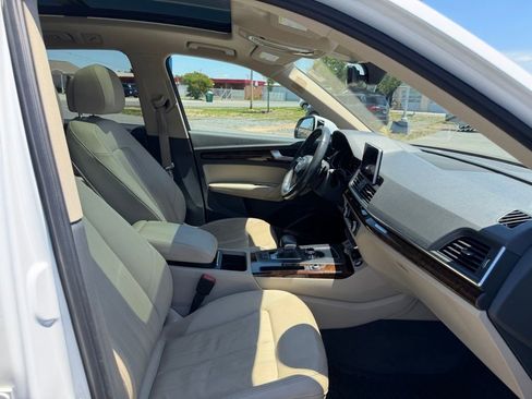 Used 2018 Audi Q5 2.0T Premium Plus w/ Premium Plus Package AWD/4WD image 32