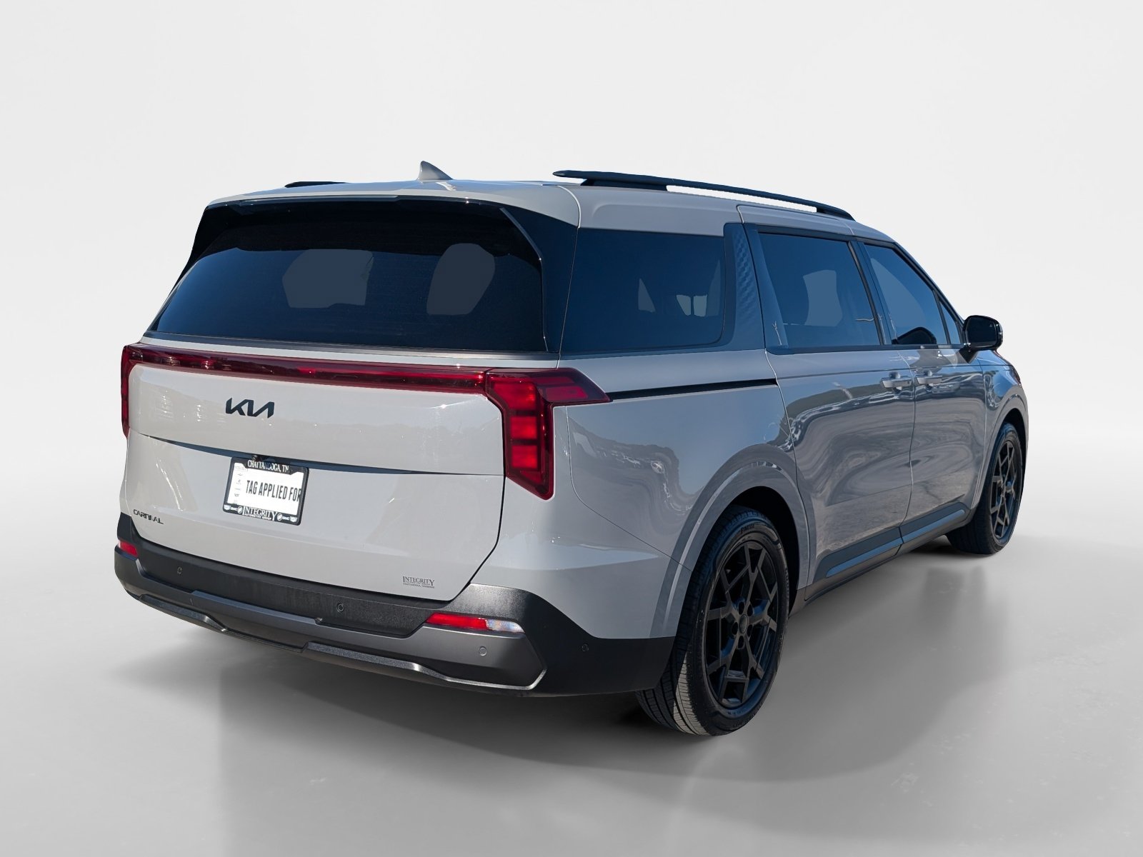 Used 2026 Kia Carnival SX w/ SX Dark Edition Package FWD image 6