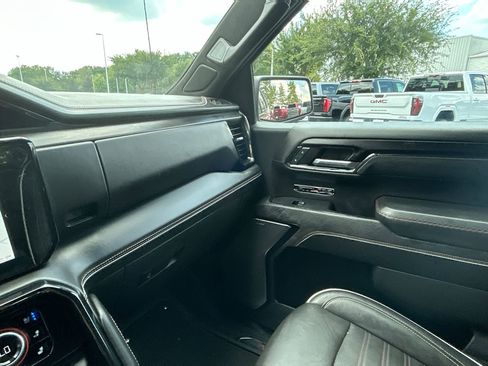 Used 2022 GMC Sierra 1500 AT4X image 31