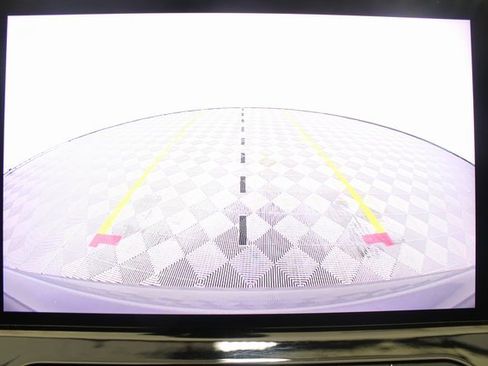 Used 2023 Jeep Compass Latitude image 3