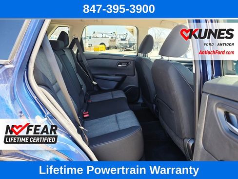 Used 2025 Nissan Rogue SV image 27