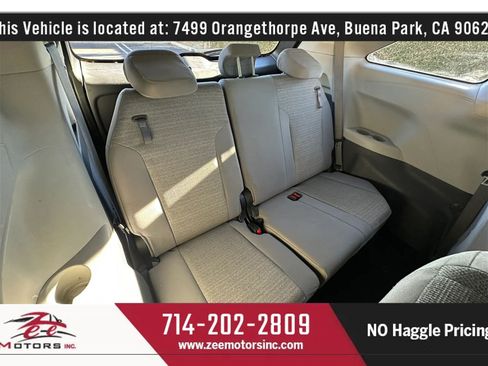 Used 2021 Toyota Sienna LE w/ LE Plus Package FWD image 24