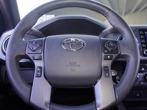 Certified 2023 Toyota Tacoma TRD Off-Road image 20