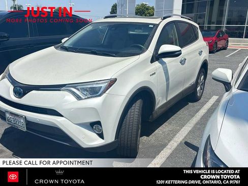 Used 2018 Toyota RAV4 Limited AWD/4WD image 1