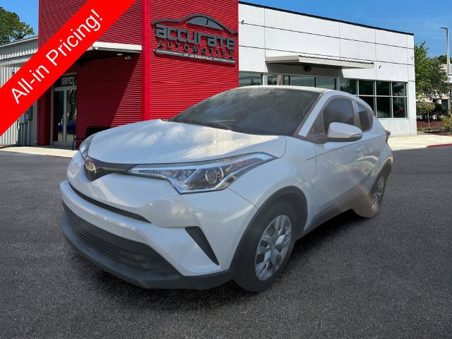 Used 2019 Toyota C-HR LE FWD image 1