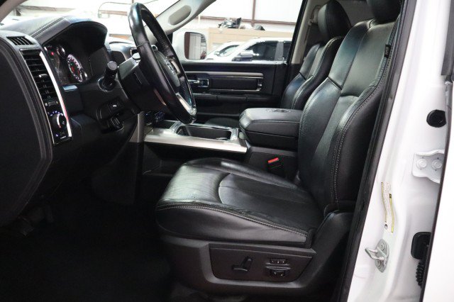 Used 2018 RAM 3500 Laramie w/ Sport Appearance Group AWD/4WD image 6