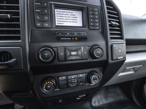 Used 2020 Ford F150 XL w/ Trailer Tow Package RWD image 19