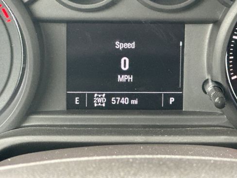 Certified 2024 Chevrolet Silverado 1500 Custom Trail Boss w/ Turbomax Blackout Package image 6