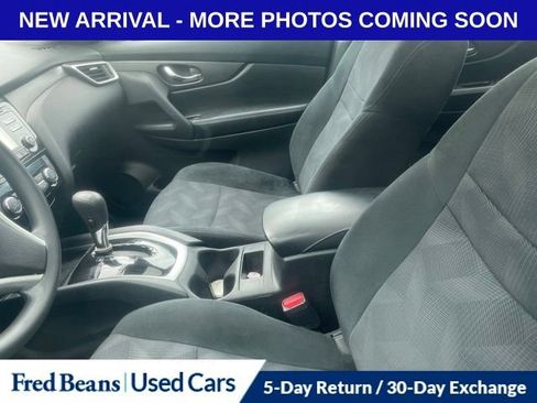 Used 2016 Nissan Rogue SV w/ SV Moonroof Package AWD/4WD image 10