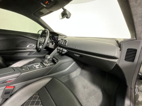 Used 2020 Audi R8 V10 performance image 19