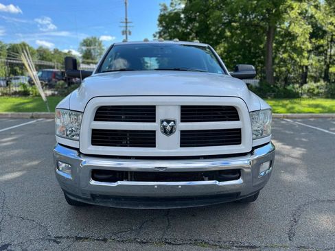 Used 2012 RAM 3500 SLT AWD/4WD image 2
