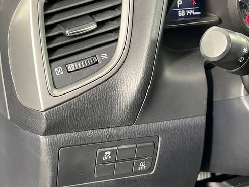 Used 2018 MAZDA MAZDA3 Sport w/ Preferred Equipment Package image 22