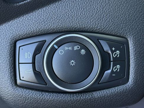 Used 2019 Ford Escape SE image 22