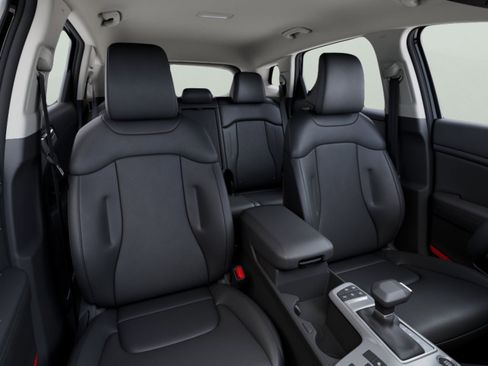 New 2026 Kia Sportage EX FWD image 15