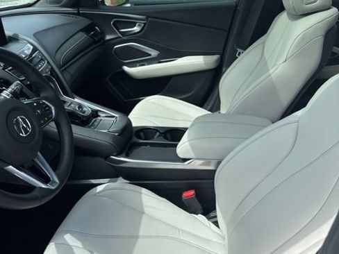 Used 2025 Acura RDX SH-AWD image 6