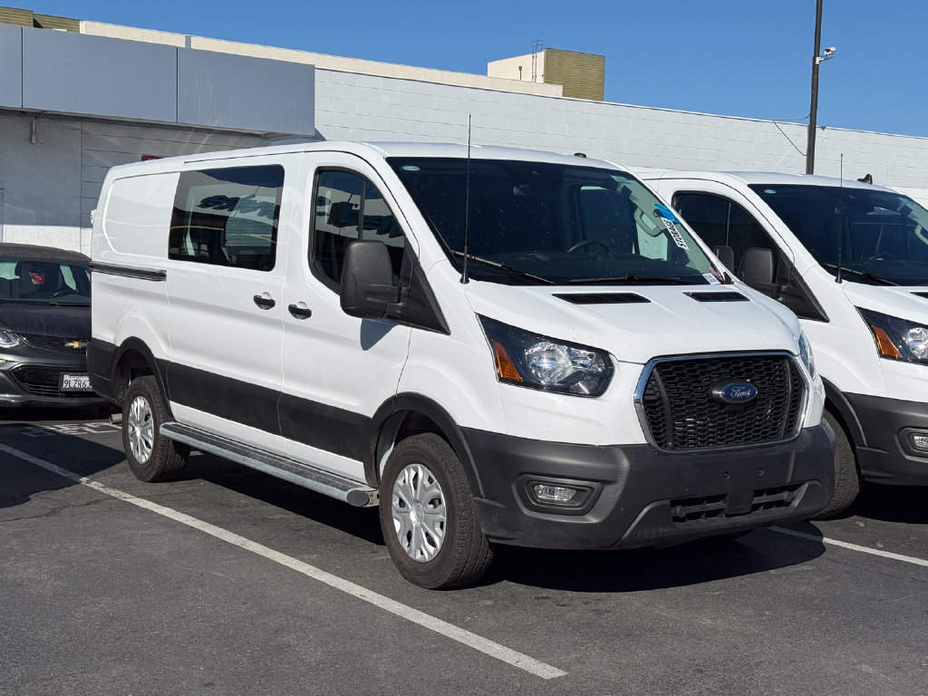 Used 2025 Ford Transit 250 Low Roof w/ Exterior Upgrade Package RWD image 4