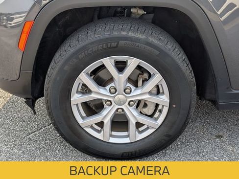 Certified 2022 Jeep Grand Cherokee Limited w/ Trailer Tow Prep Group (B) RWD image 11
