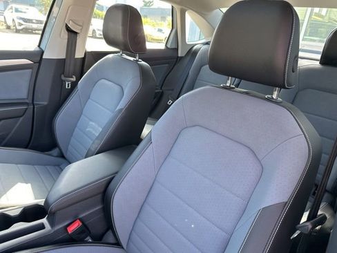 New 2025 Volkswagen Jetta SE image 12