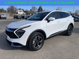 Used 2025 Kia Sportage LX video 1