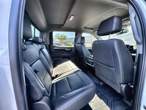 Used 2023 Chevrolet Silverado 1500 LTZ w/ Technology Package image 27