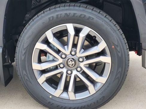 New 2026 Toyota 4Runner Limited AWD/4WD image 8