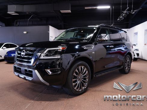 Used 2021 Nissan Armada Platinum w/ Captain's Chairs Package image 3