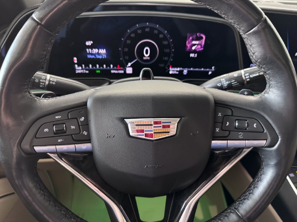 Certified 2024 Cadillac Escalade Premium Luxury AWD/4WD image 17