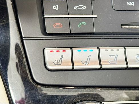 Used 2017 Mercedes-Benz SL 550 image 25