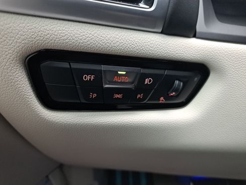 Certified 2025 BMW 840i image 27