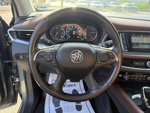 Used 2018 Buick Enclave Avenir w/ Avenir Technology Package image 22