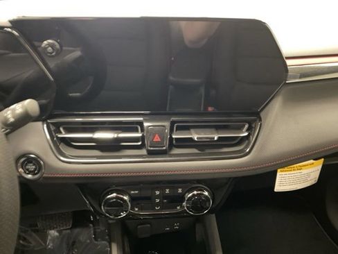 New 2026 Chevrolet TrailBlazer RS w/ Convenience Package AWD/4WD image 37